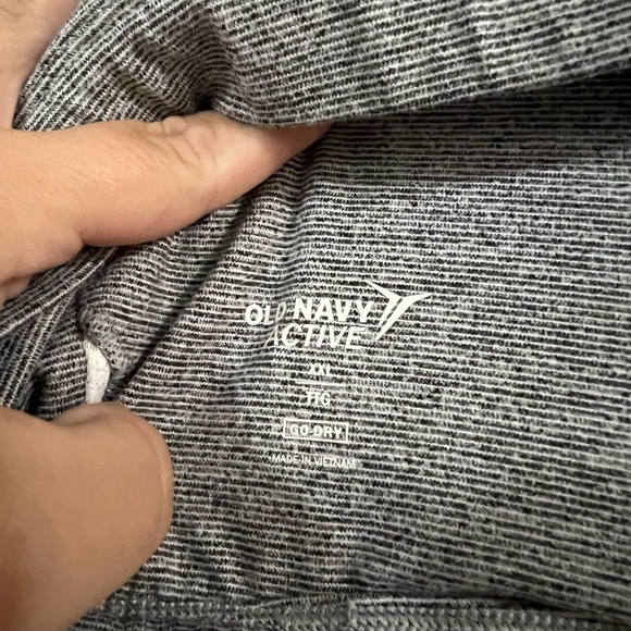 Strappy old navy sports bra - Picture 5 of 6